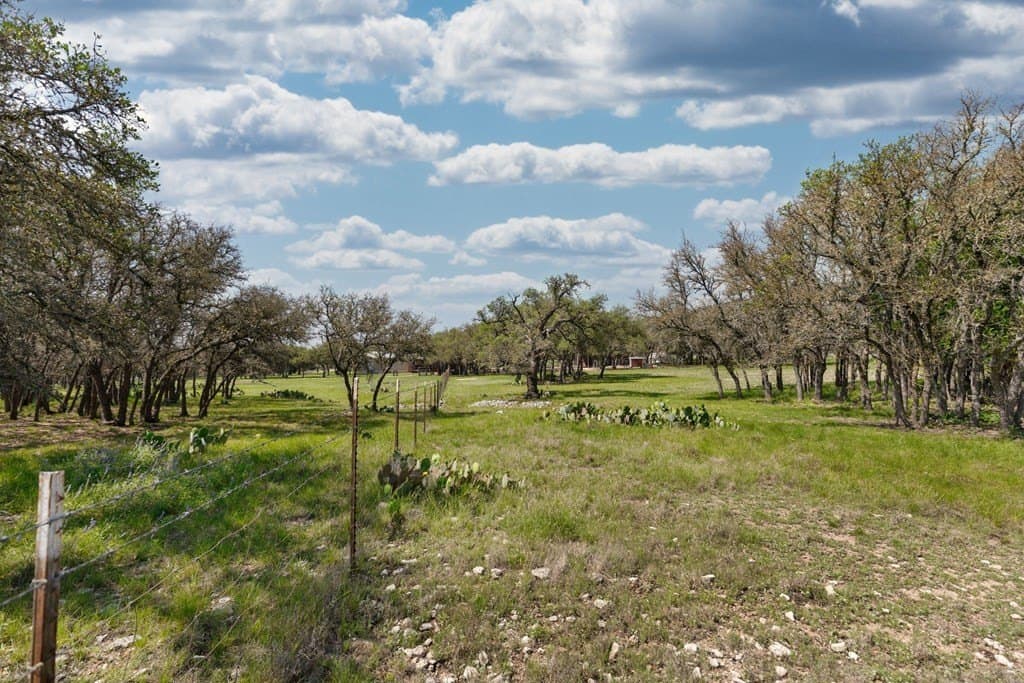 5 acres in Kimble County - photo 33