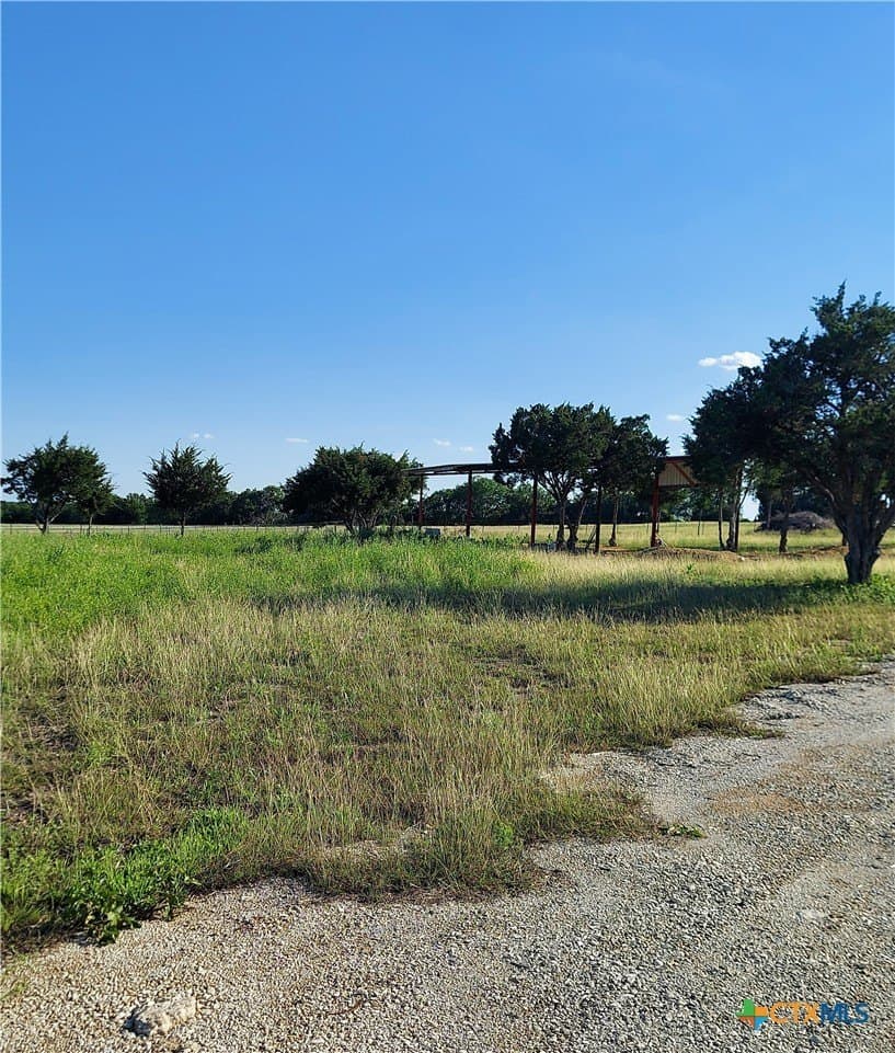 2.4 acres in Williamson County - photo 3