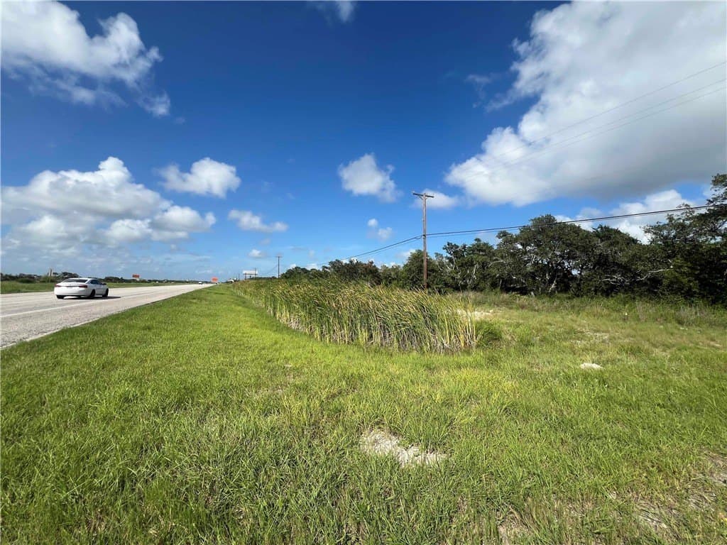 5 acres in Aransas County gallery image 3