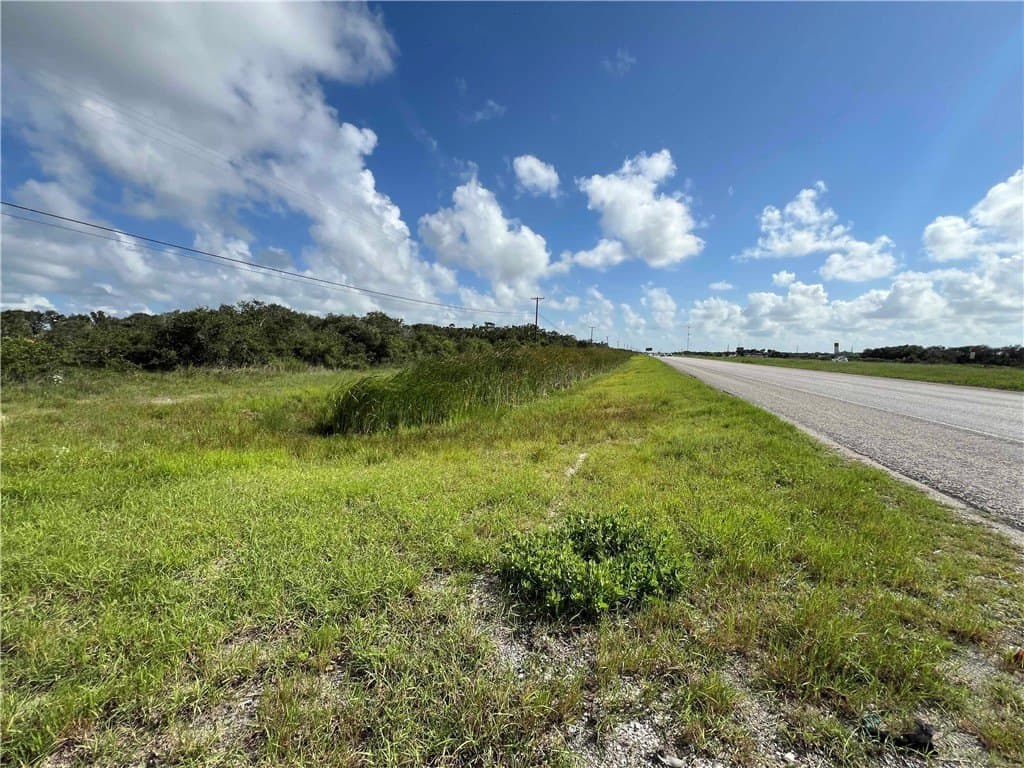5 acres in Aransas County gallery image 4
