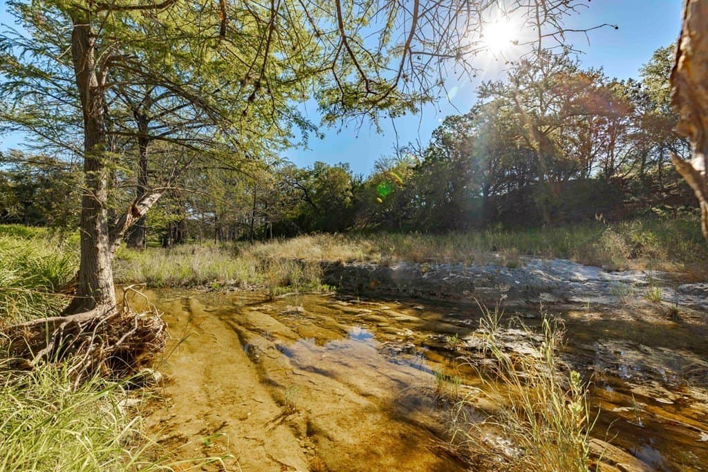 7.01 acres in Kerr County gallery image 2
