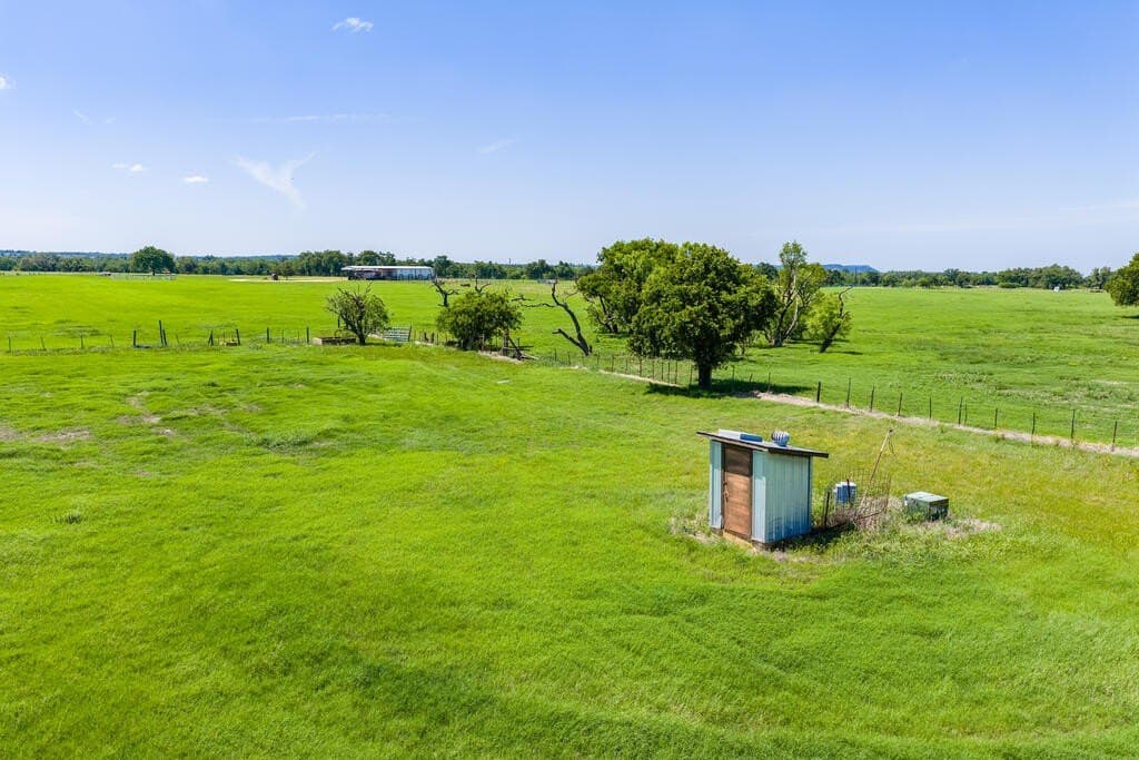 48.09 acres in Gillespie County - photo 11
