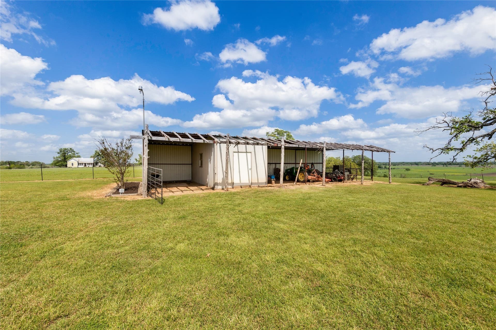 45.68 acres in Milam County - photo 8