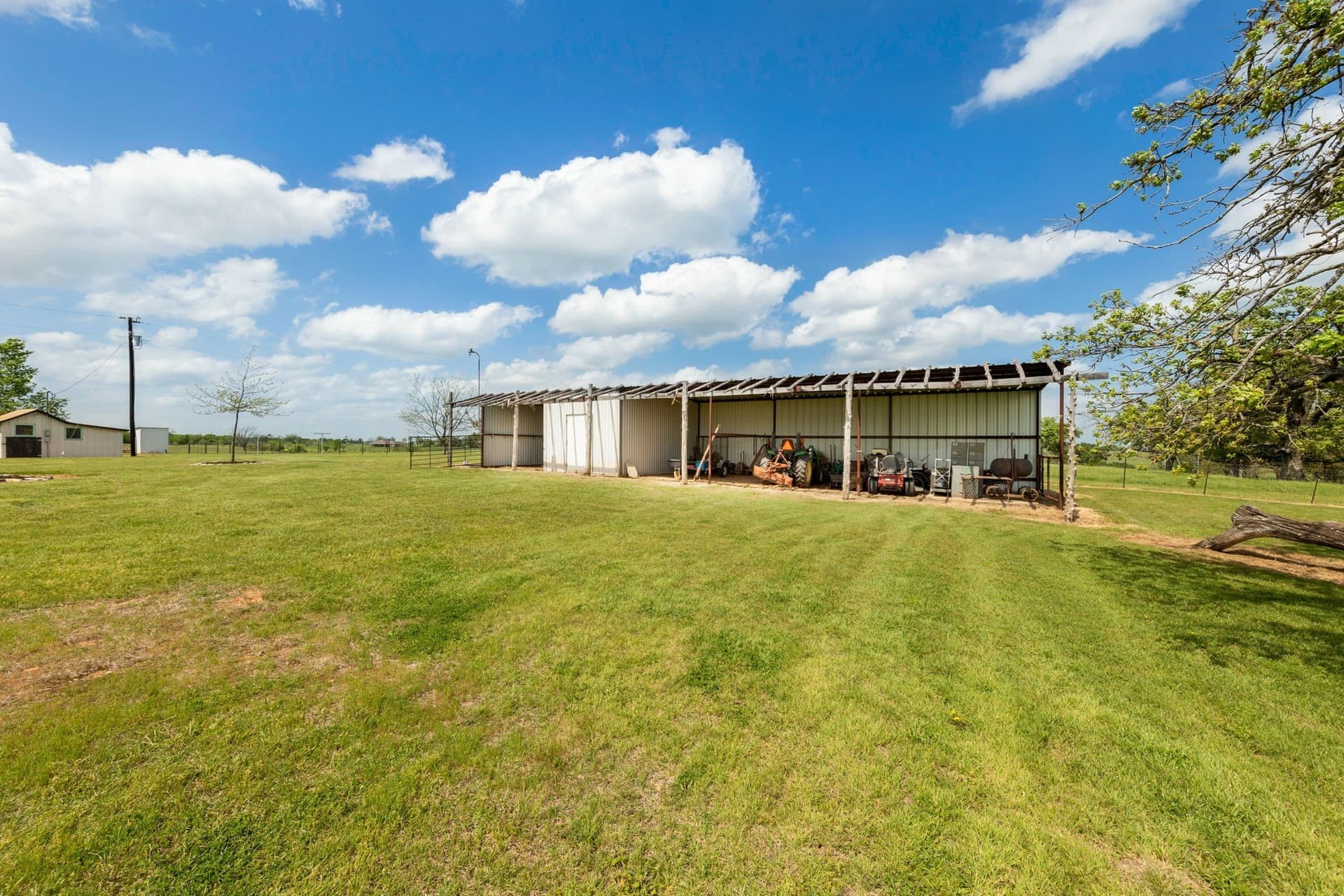 45.68 acres in Milam County - photo 32