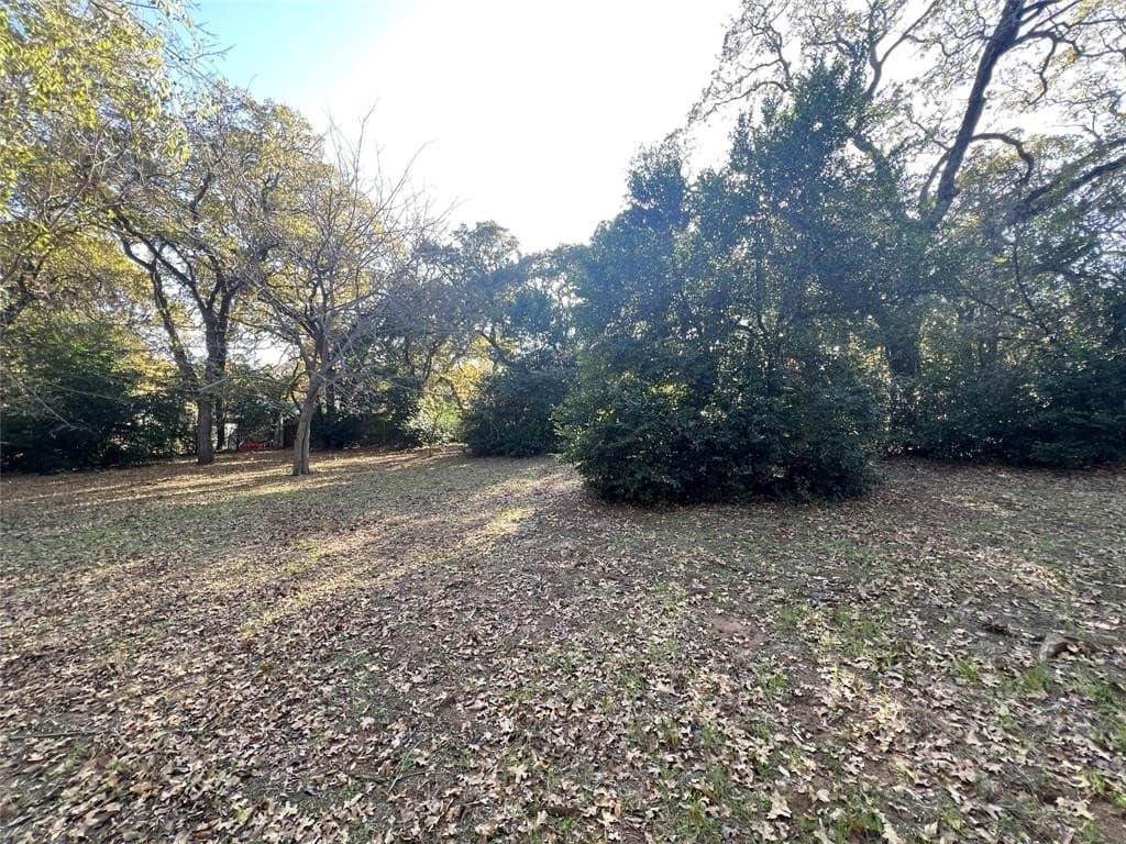 1.91 acres in Tarrant County gallery image 3