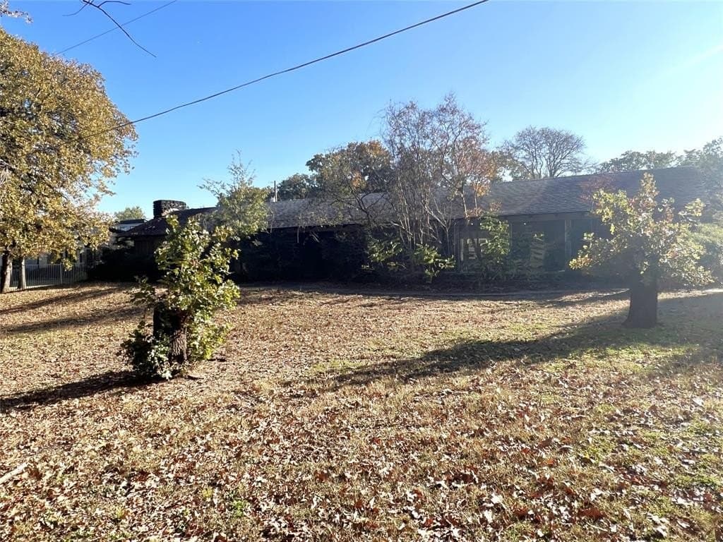 1.91 acres in Tarrant County gallery image 4