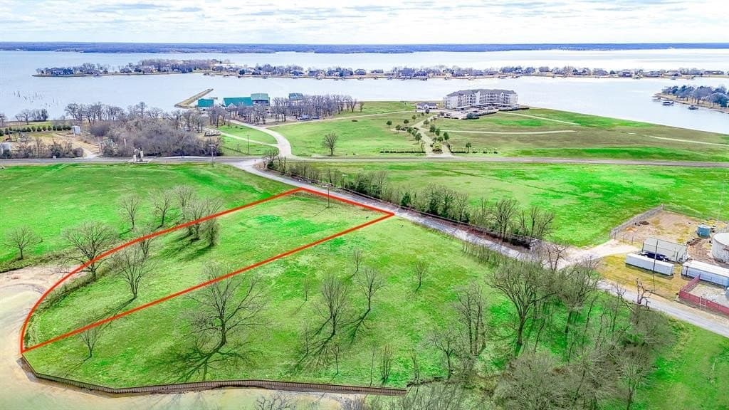 1.03 acres in Navarro County gallery image 3