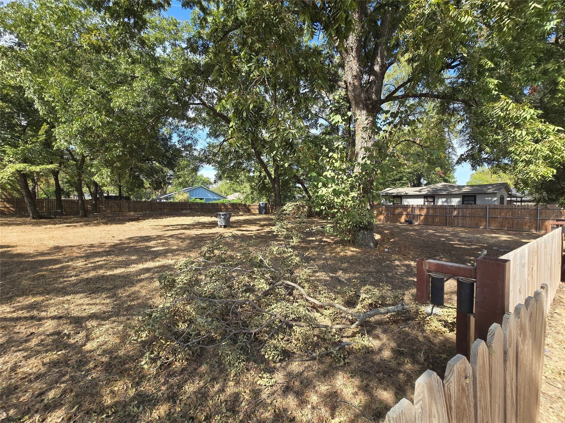 0.16 acres in Dallas County - photo 4