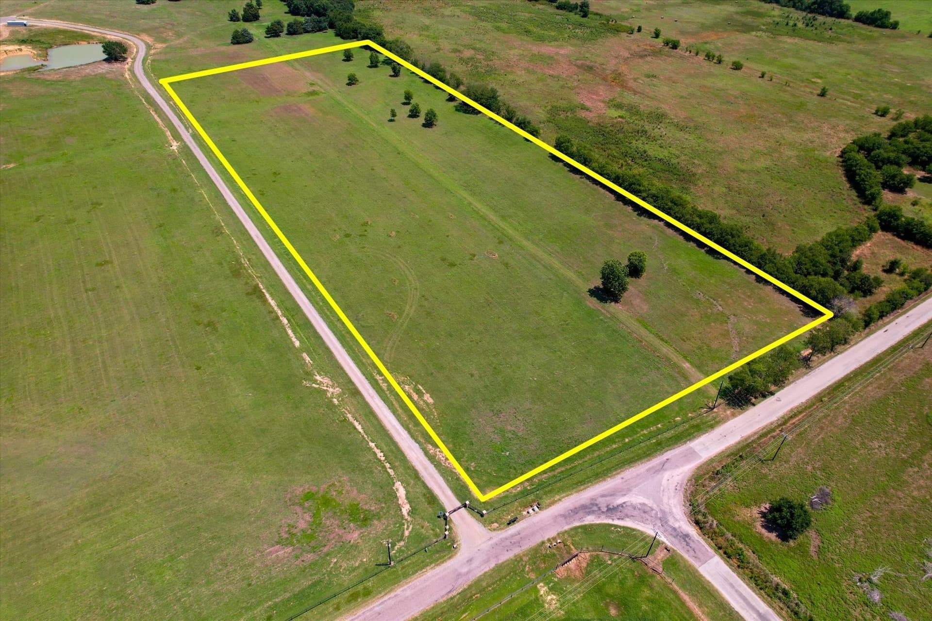 11 acres in Cooke County - photo 2