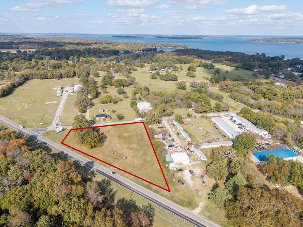 1.12 acres in Henderson County featured view