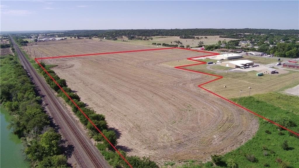 26 acres in McLennan County featured view
