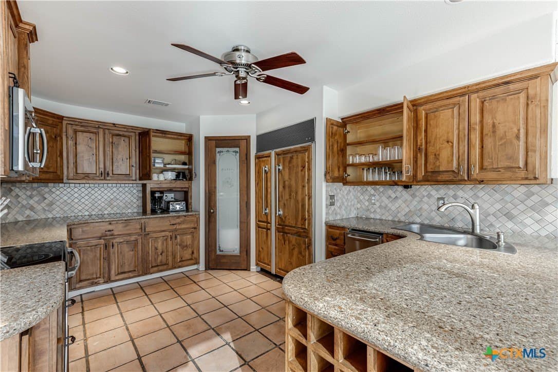 24.4 acres in Comal County - photo 12