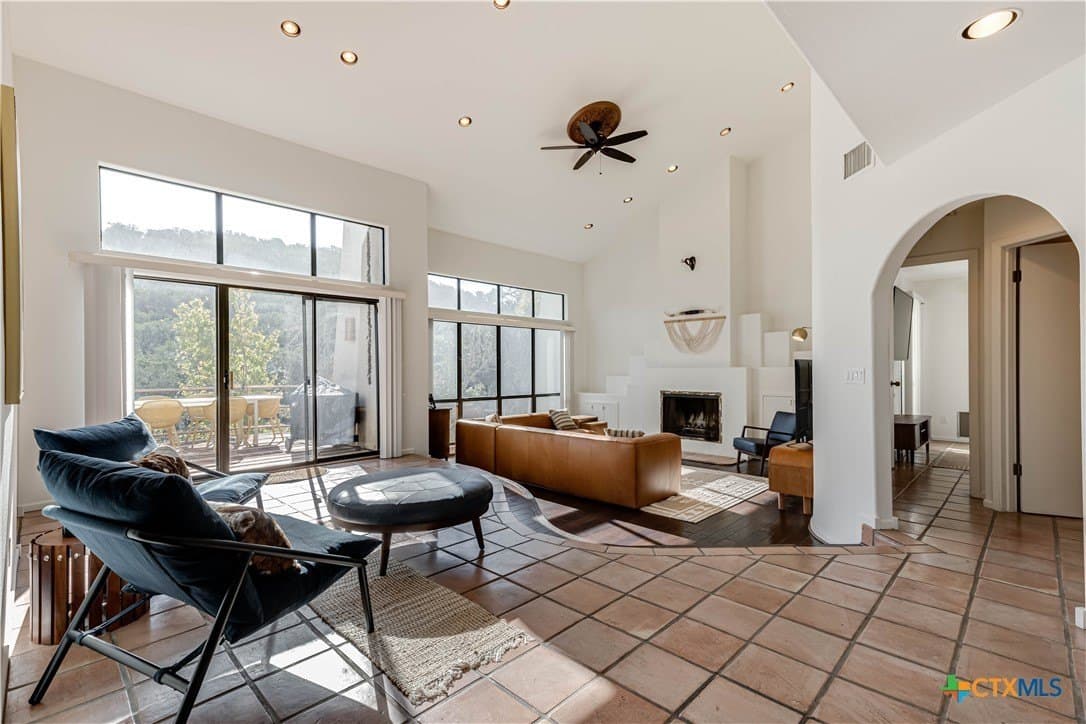 24.4 acres in Comal County gallery image 4