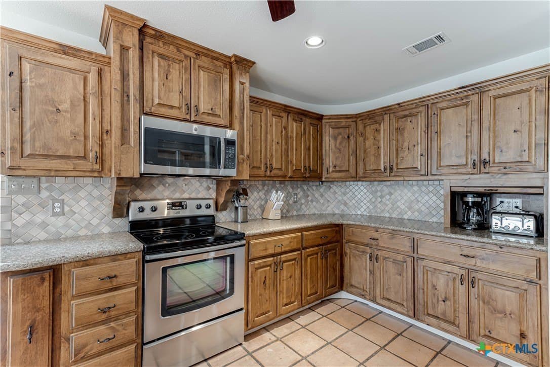 24.4 acres in Comal County - photo 13