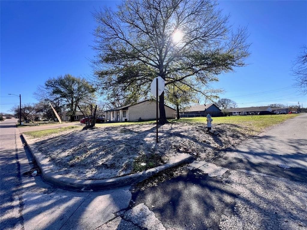 0.22 acres in Navarro County gallery image 3