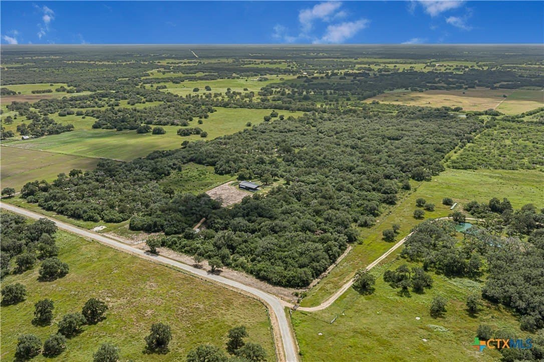 10.7 acres in Goliad County - photo 7