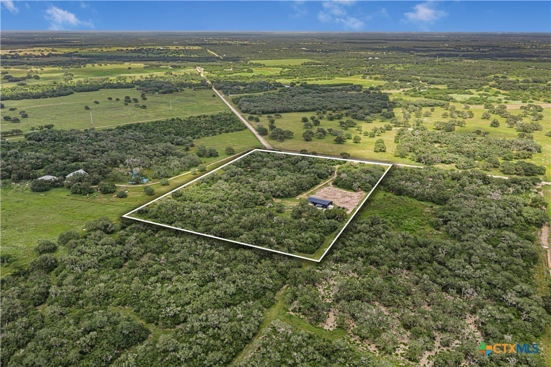 10.7 acres in Goliad County - photo 16