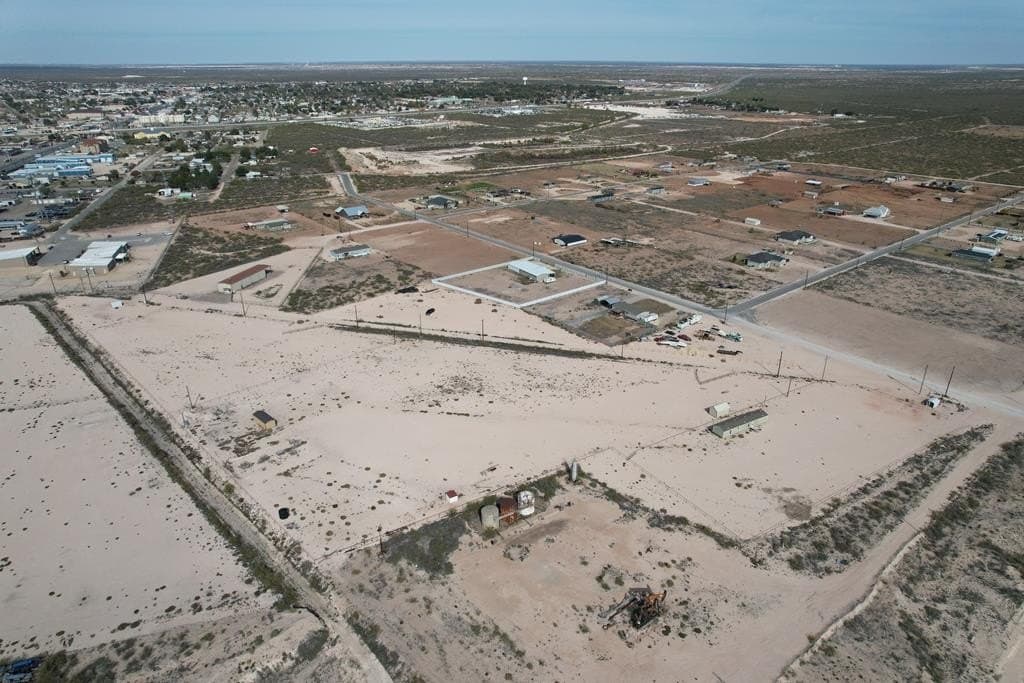 8.97 acres in Ward County - photo 10
