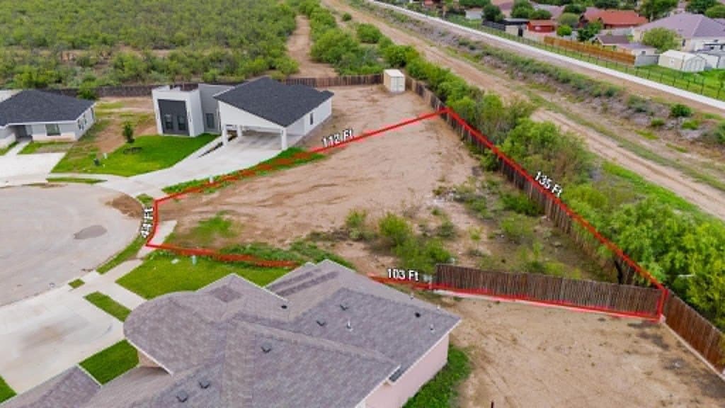 0.19 acres in Maverick County gallery image 3