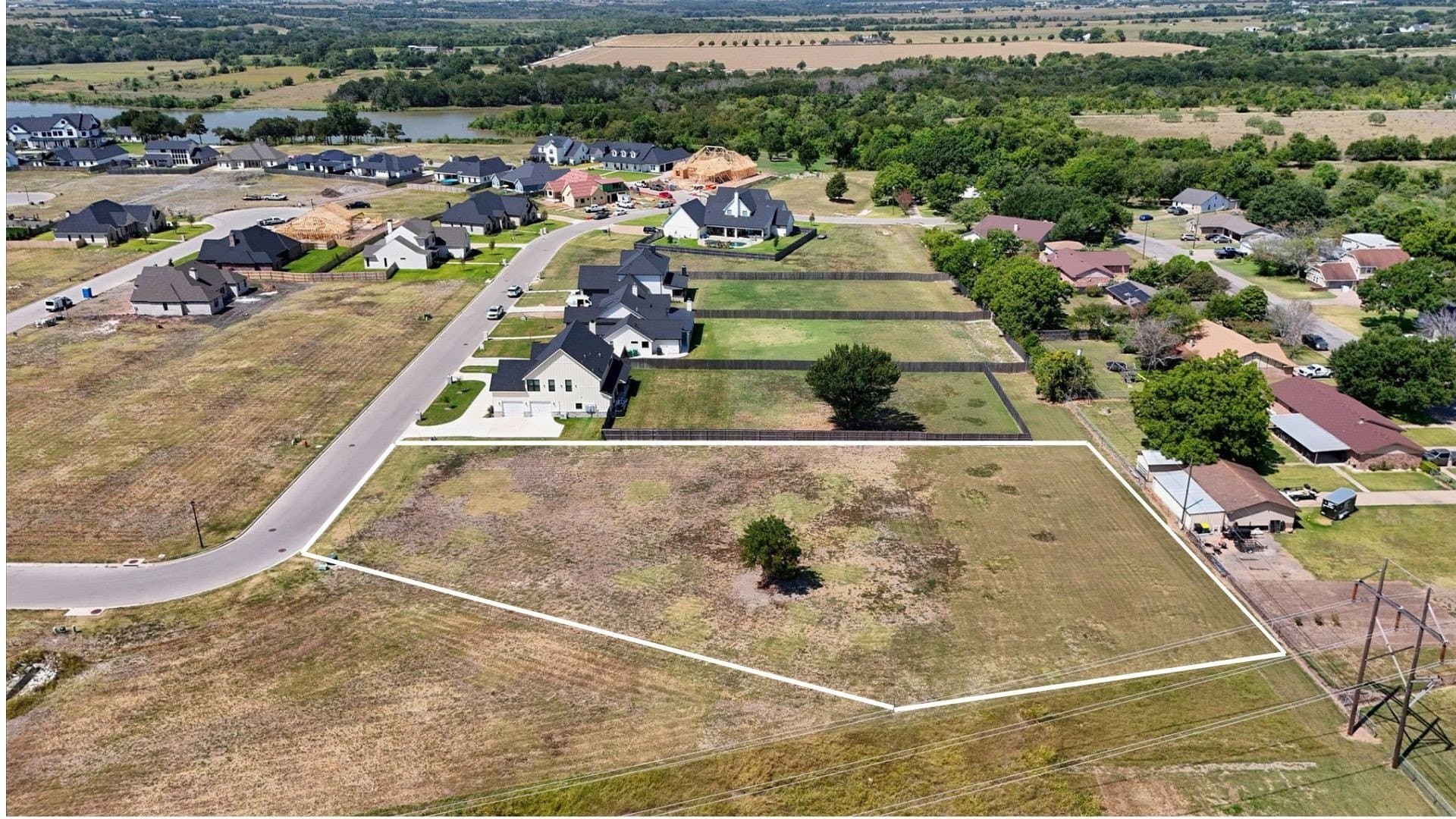 1.13 acres in McLennan County - photo 2