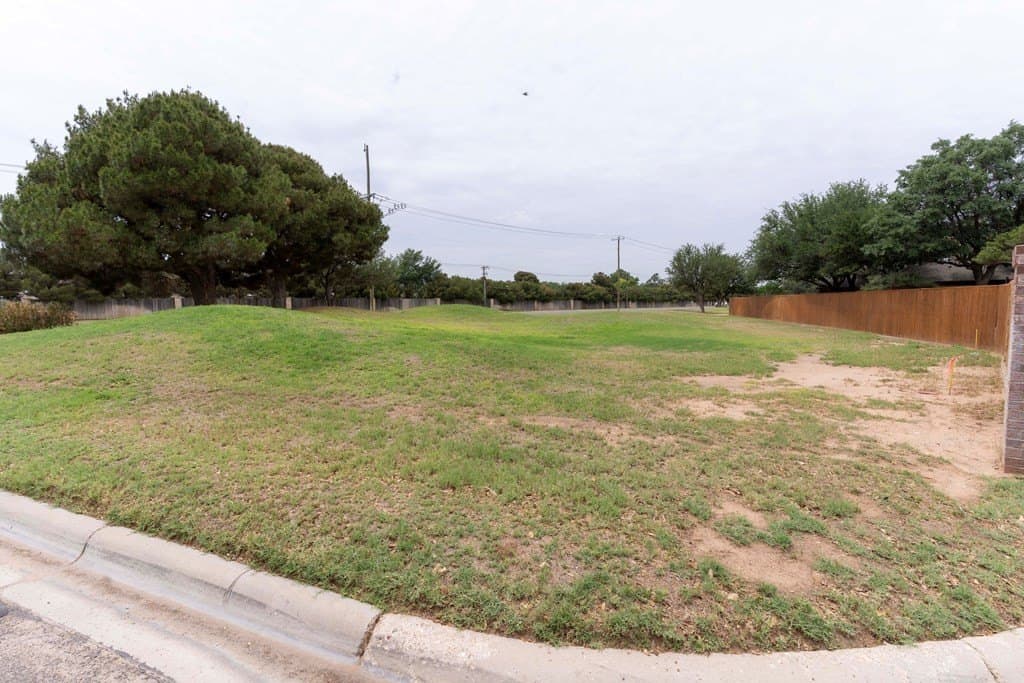 0.45 acres in Midland County gallery image 2