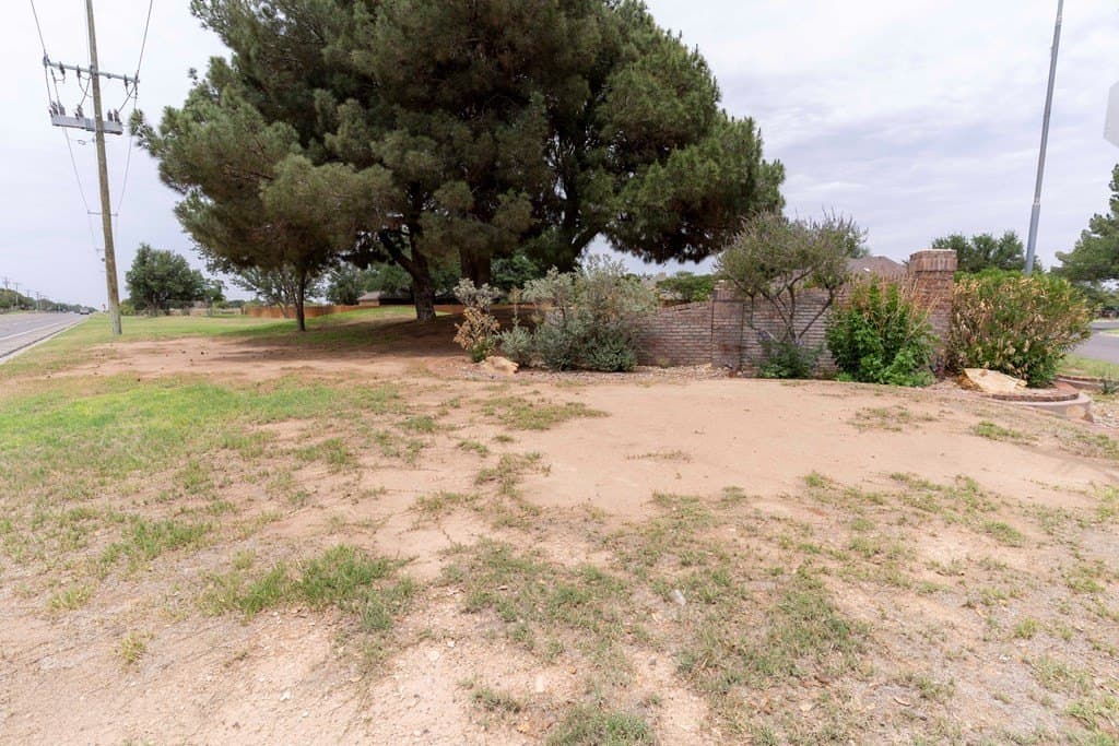 0.45 acres in Midland County gallery image 4