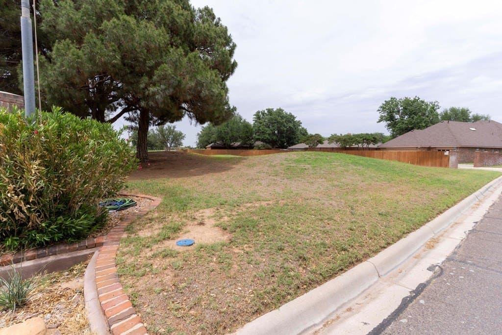 0.45 acres in Midland County gallery image 3