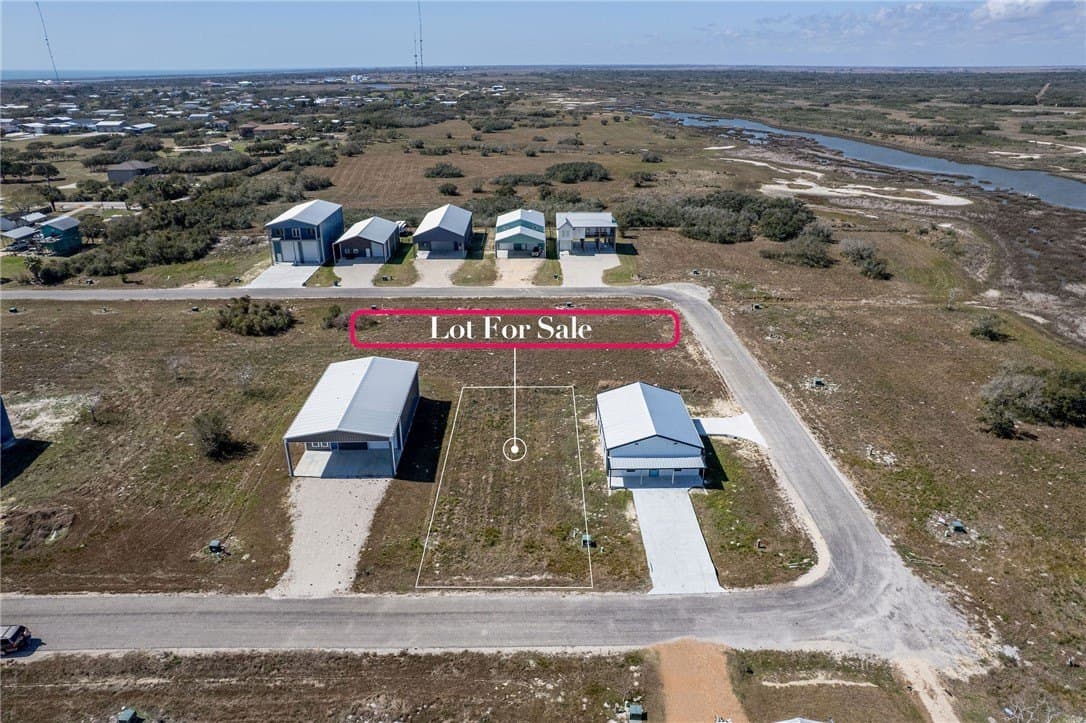 0.18 acres in Calhoun County - photo 2