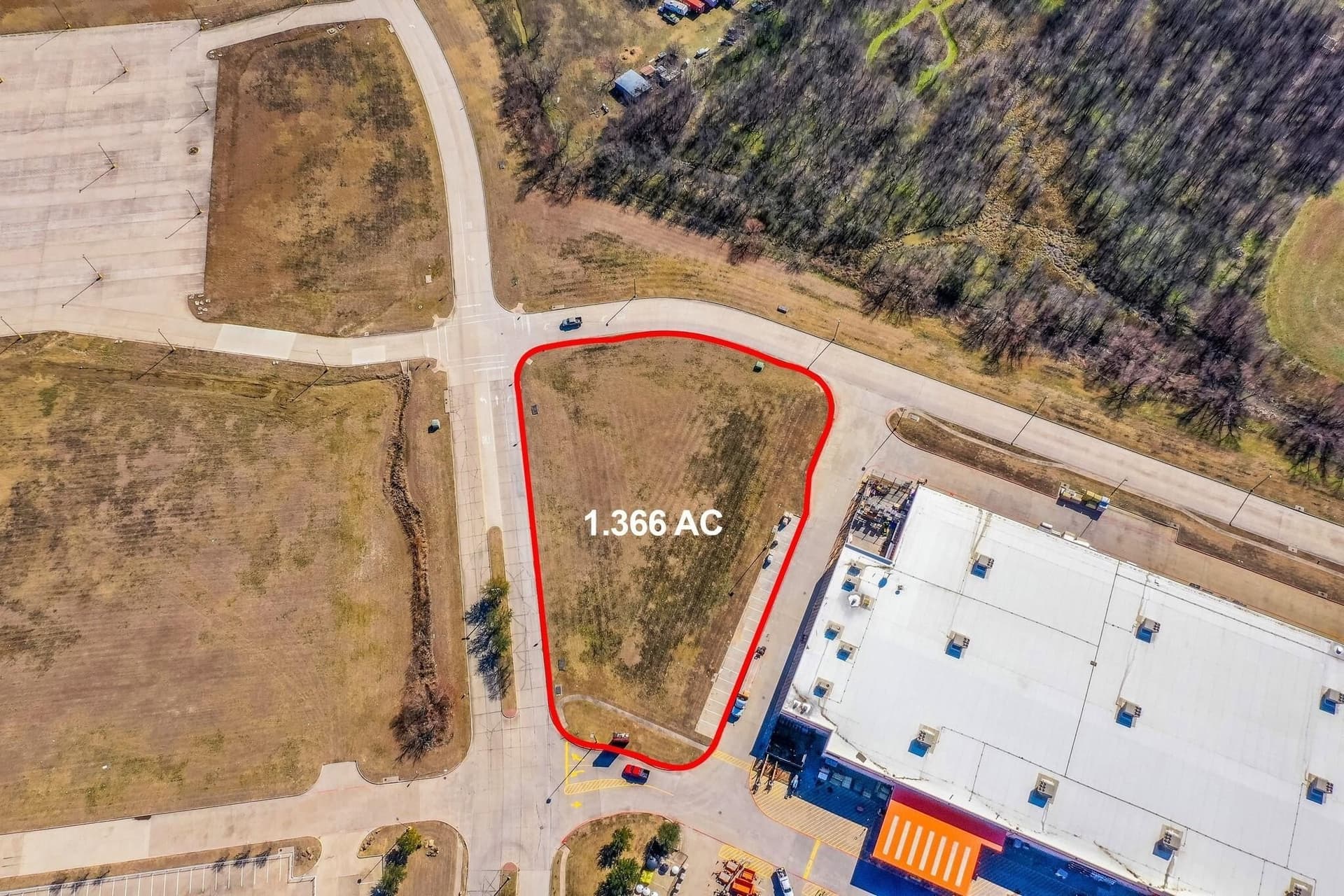 1.37 acres in Navarro County - photo 3