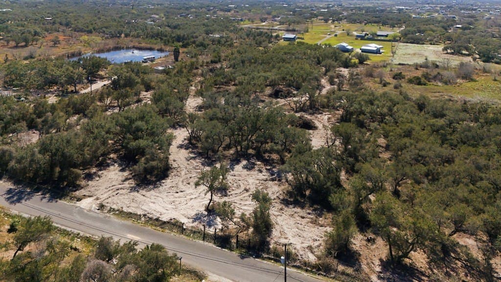 5 acres in Aransas County gallery image 4