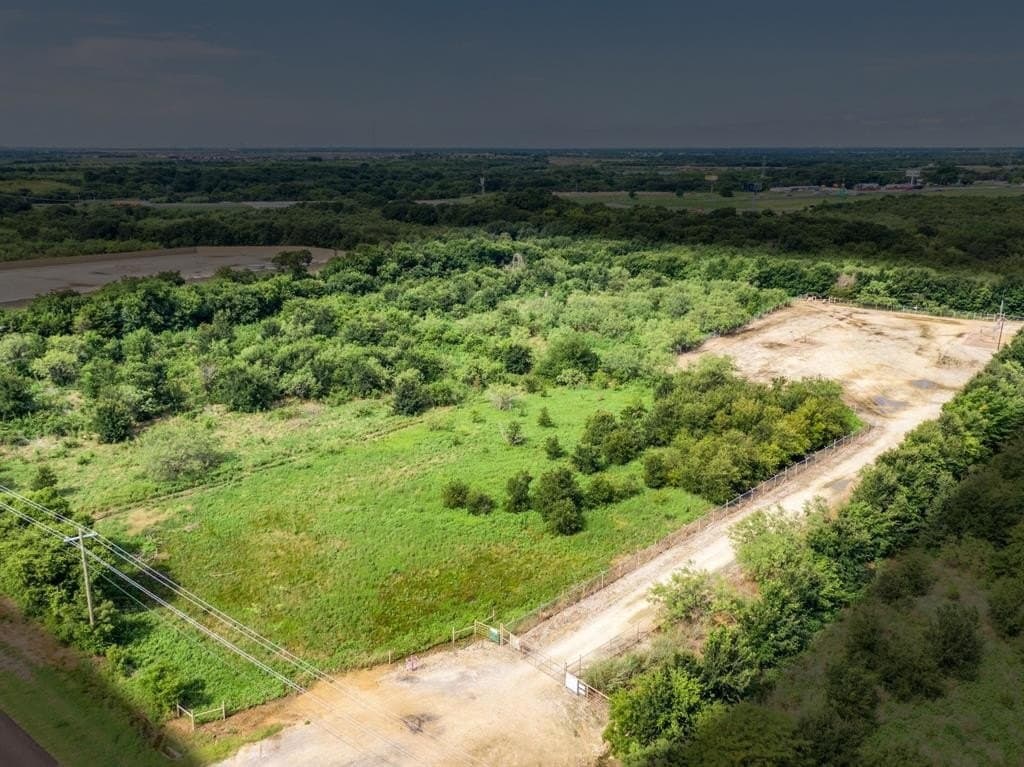 9 acres in Ellis County gallery image 4