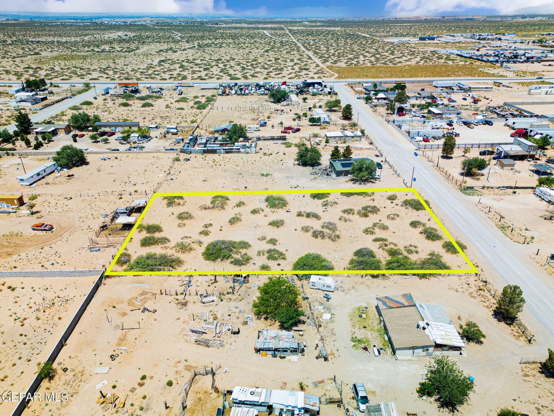 1.13 acres in El Paso County gallery image 4