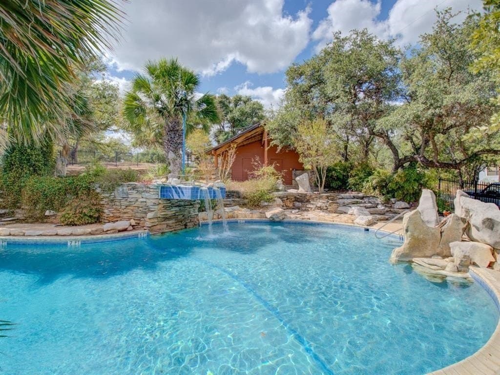 0.12 acres in Burnet County - photo 4