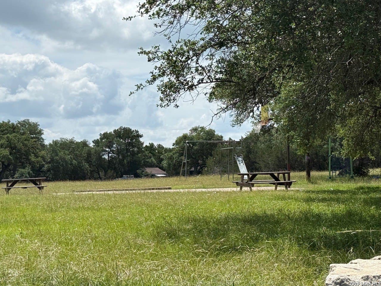 0.3 acres in Comal County gallery image 4