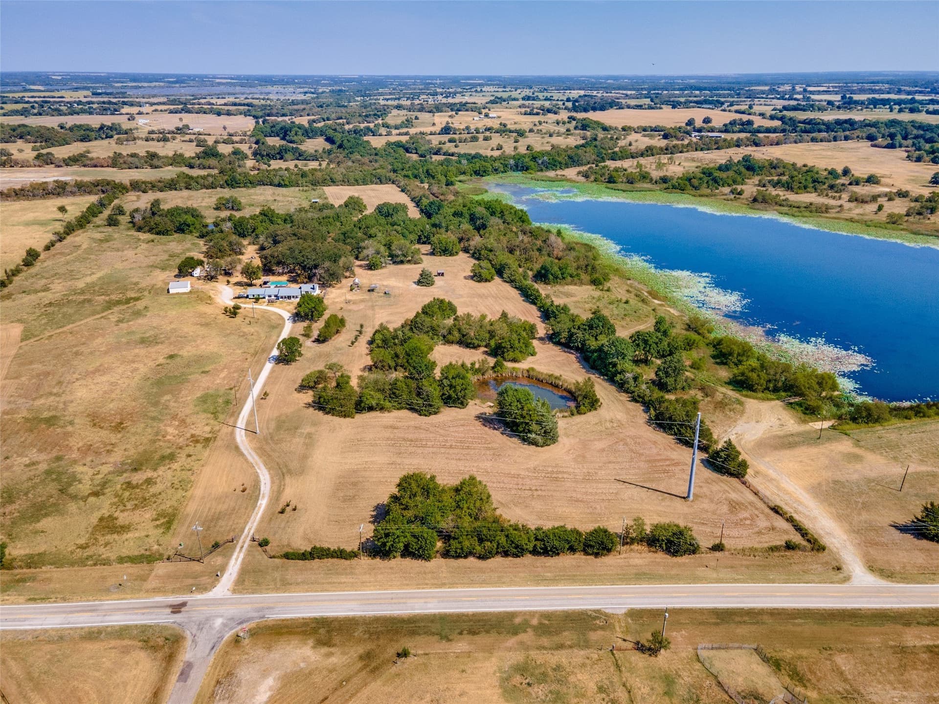 19.44 acres in Hunt County - photo 37