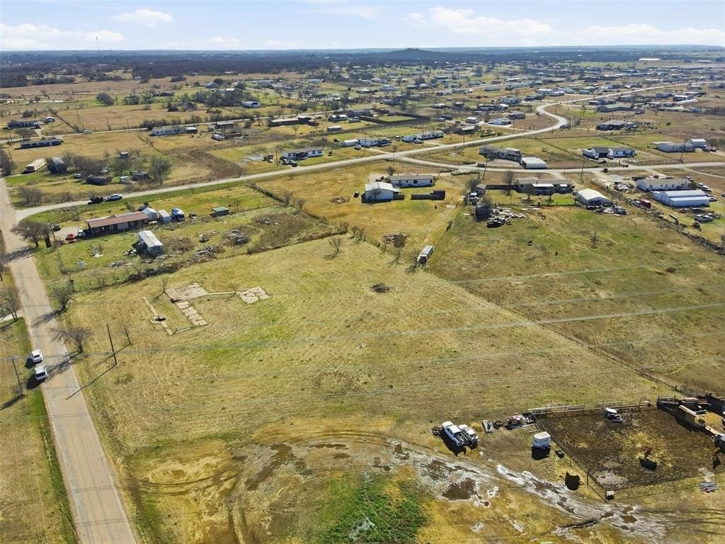 2.21 acres in Johnson County gallery image 4