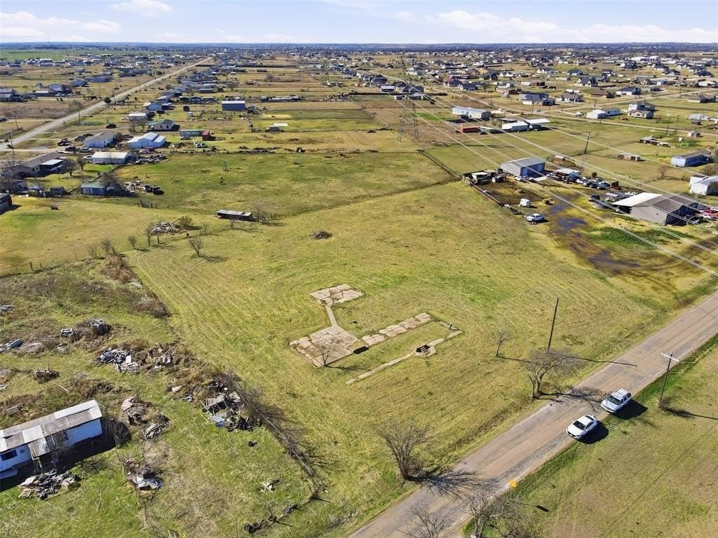 2.21 acres in Johnson County