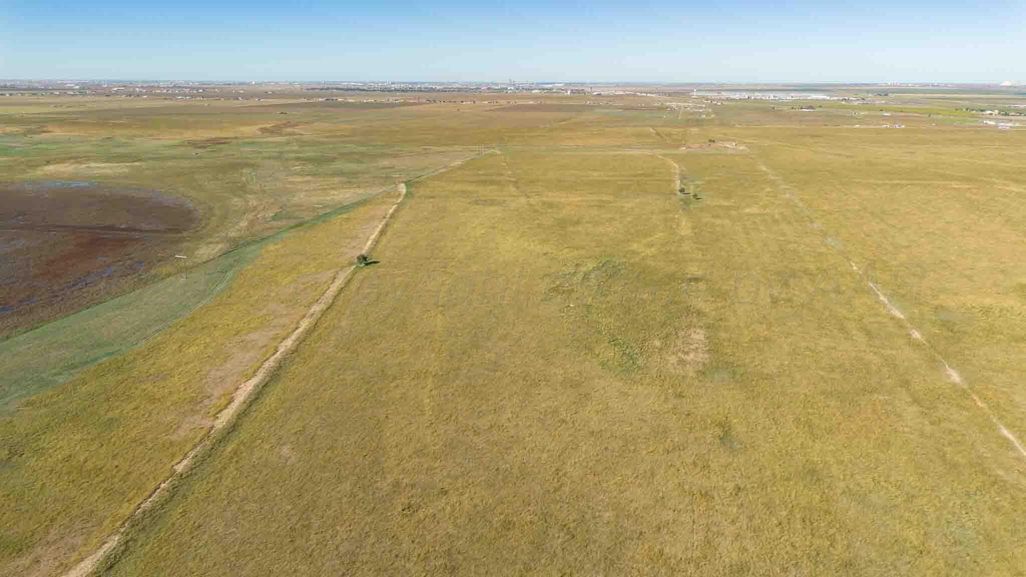 1,207.26 acres in Carson County - photo 14