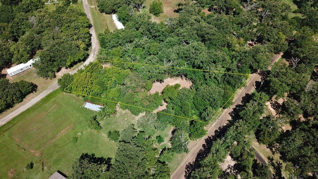 0.96 acres in Henderson County gallery image 3