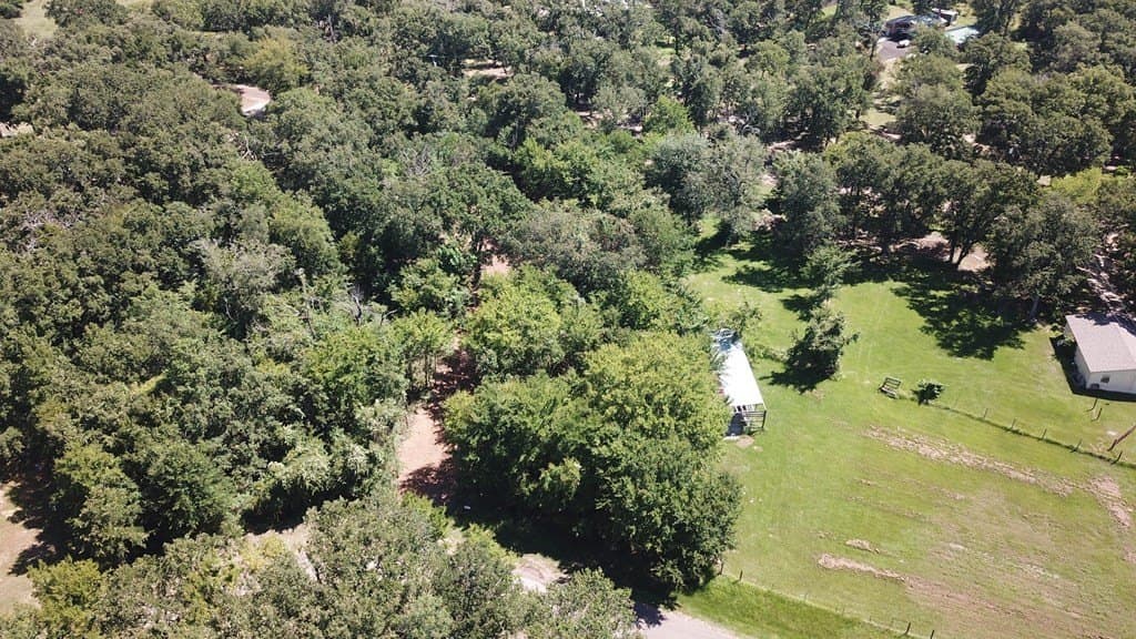 0.96 acres in Henderson County featured view