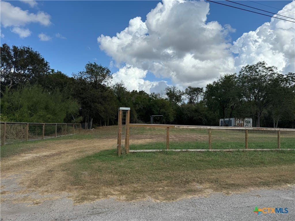 1.59 acres in Victoria County