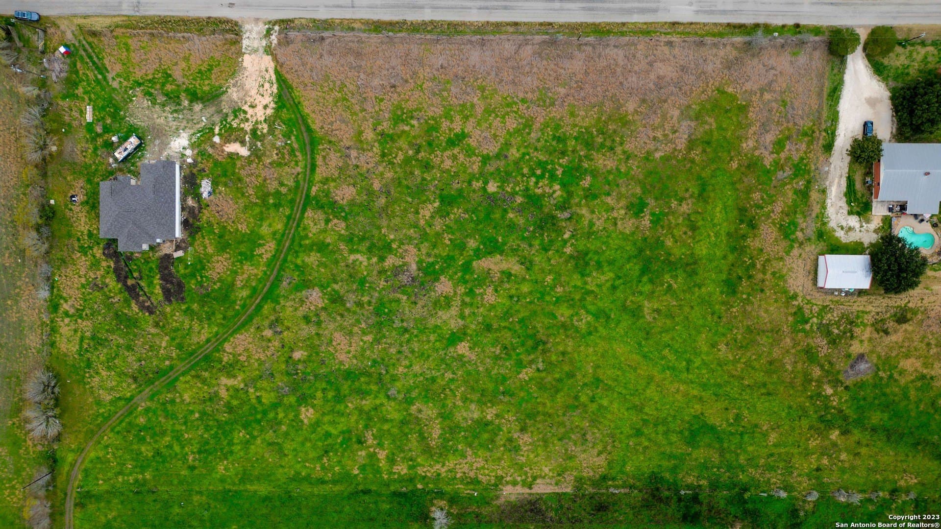 1.25 acres in Guadalupe County - photo 6