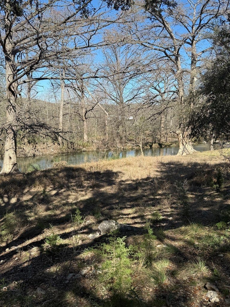 0.49 acres in Bandera County gallery image 3