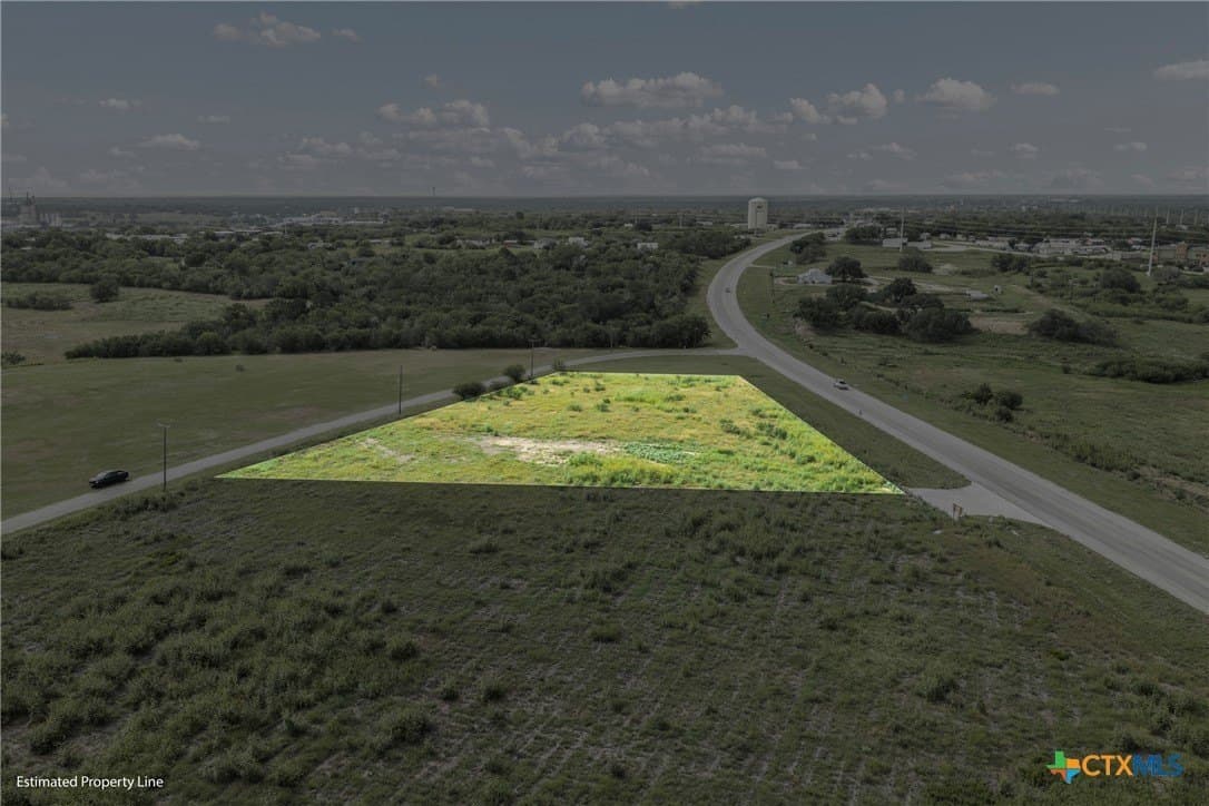 1.5 acres in Gonzales County - photo 35