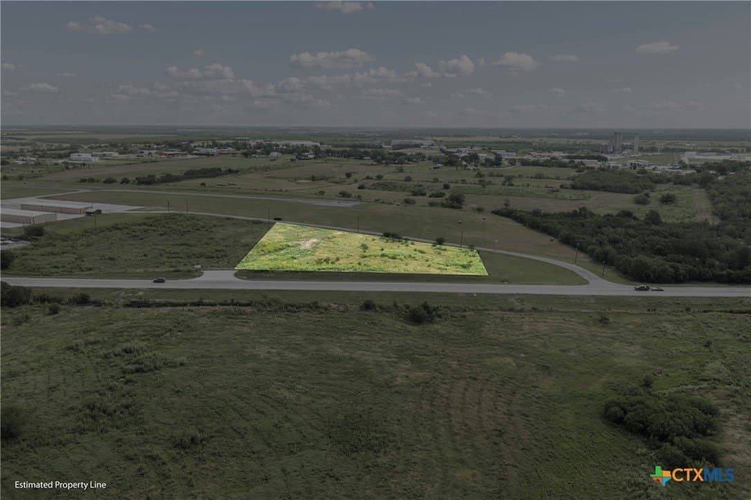 1.5 acres in Gonzales County - photo 33