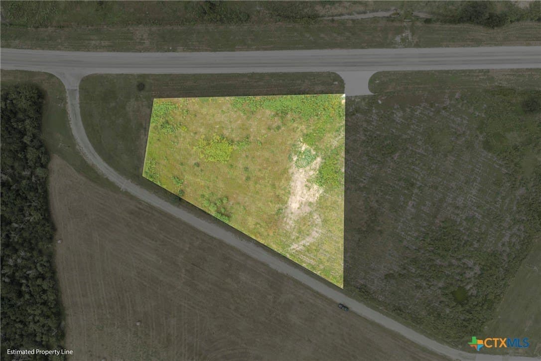 1.5 acres in Gonzales County - photo 27
