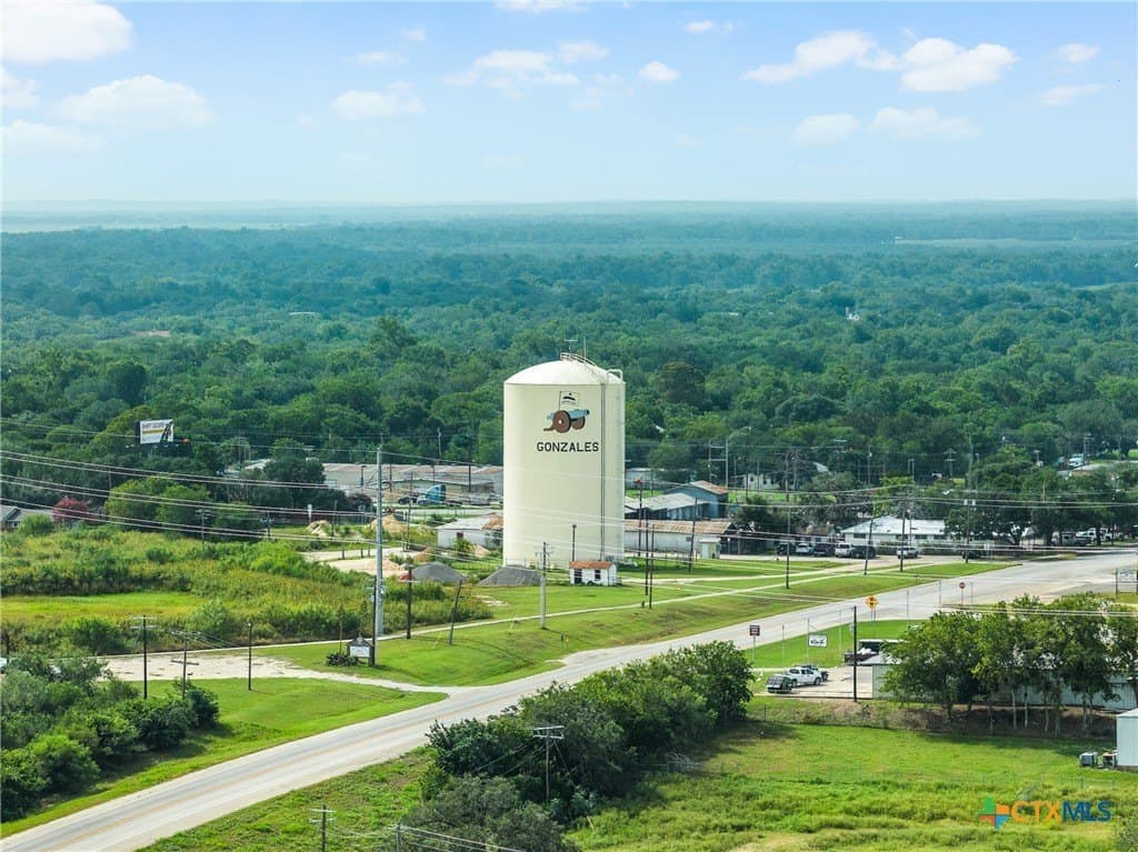 1.5 acres in Gonzales County - photo 21