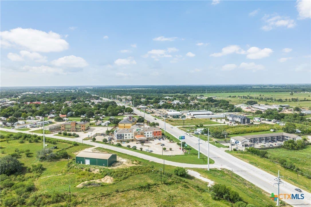 1.5 acres in Gonzales County - photo 20
