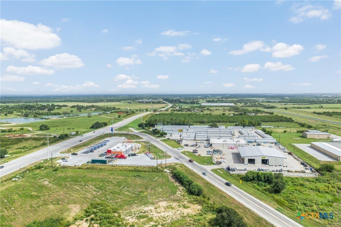 1.5 acres in Gonzales County - photo 22