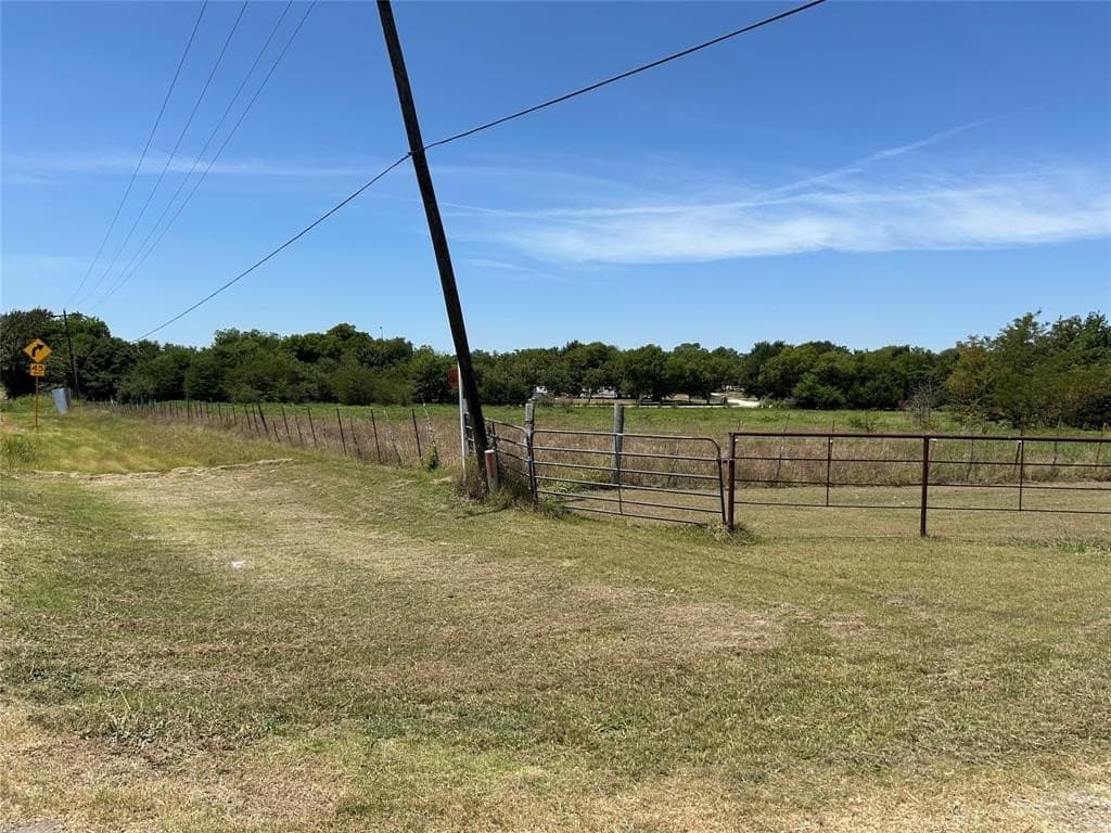 32.9 acres in Collin County gallery image 3